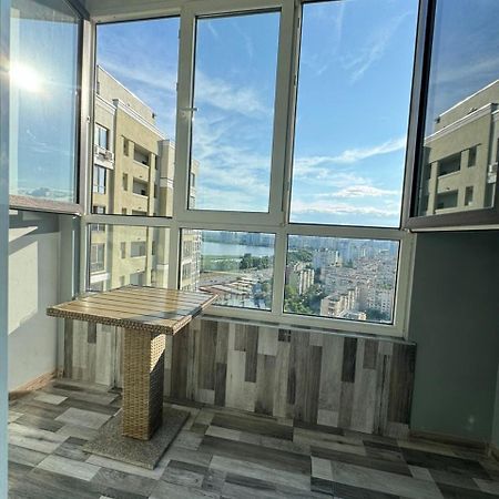 Solo Apartment Virmenska 키예프 외부 사진
