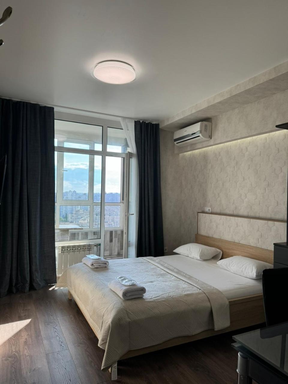 Solo Apartment Virmenska 키예프 외부 사진